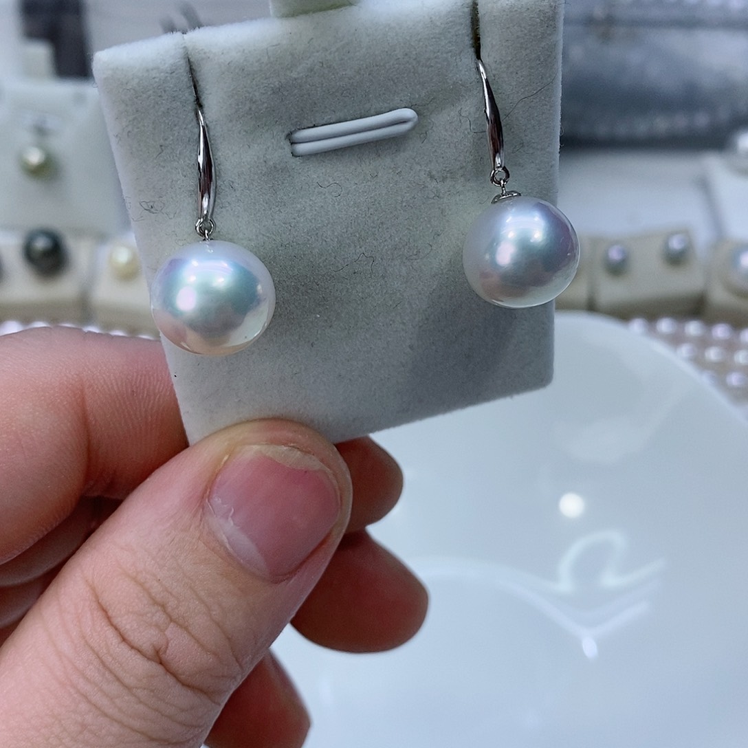 海水珍珠耳饰18K金镶嵌