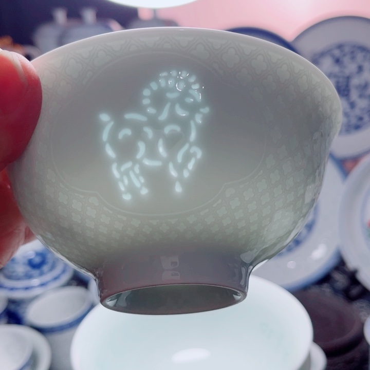 青花玲珑5寸饭碗生肖。羊
