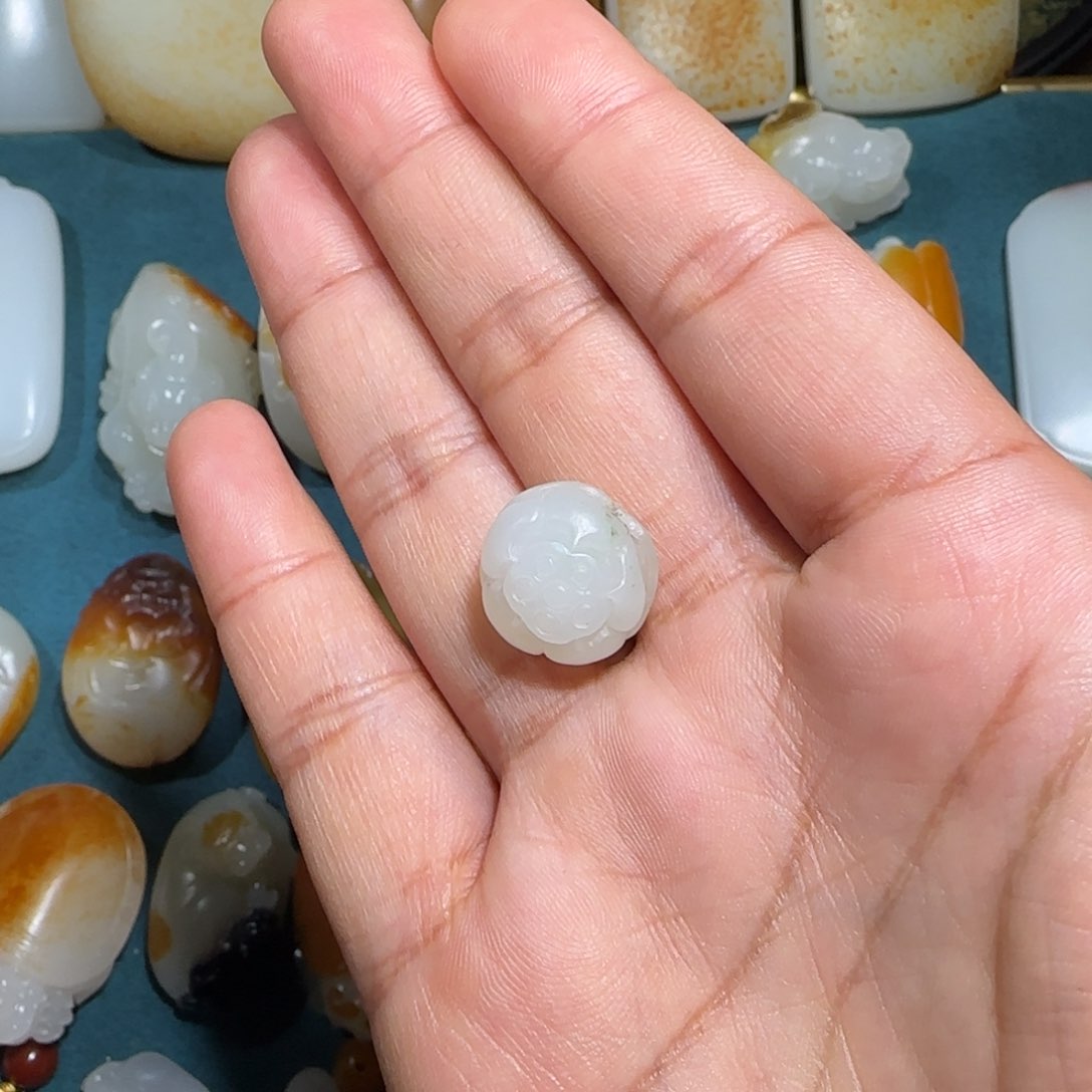 和田玉颈饰未镶嵌天**鸢