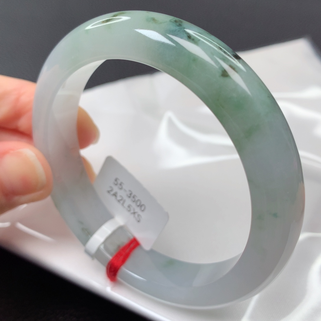 【闪购商品】翡翠手镯未镶嵌47号正圈55