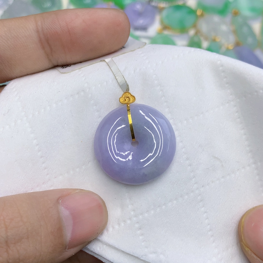 【闪购商品】颈饰18K金镶嵌翡翠