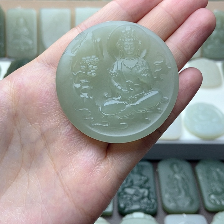 和田玉未镶嵌颈饰