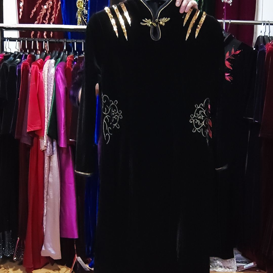 黑色金丝绒重工长款改良旗袍裙3XL125-135内