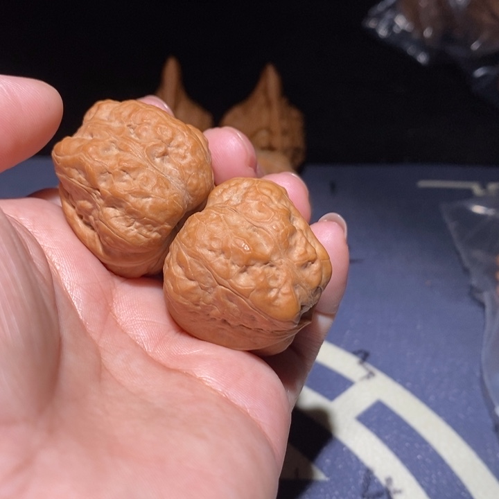 吊坠文玩核桃35尺玉蝉
