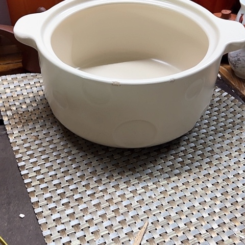 微瑕，明火，外口径22高度11，3L变形，拖釉