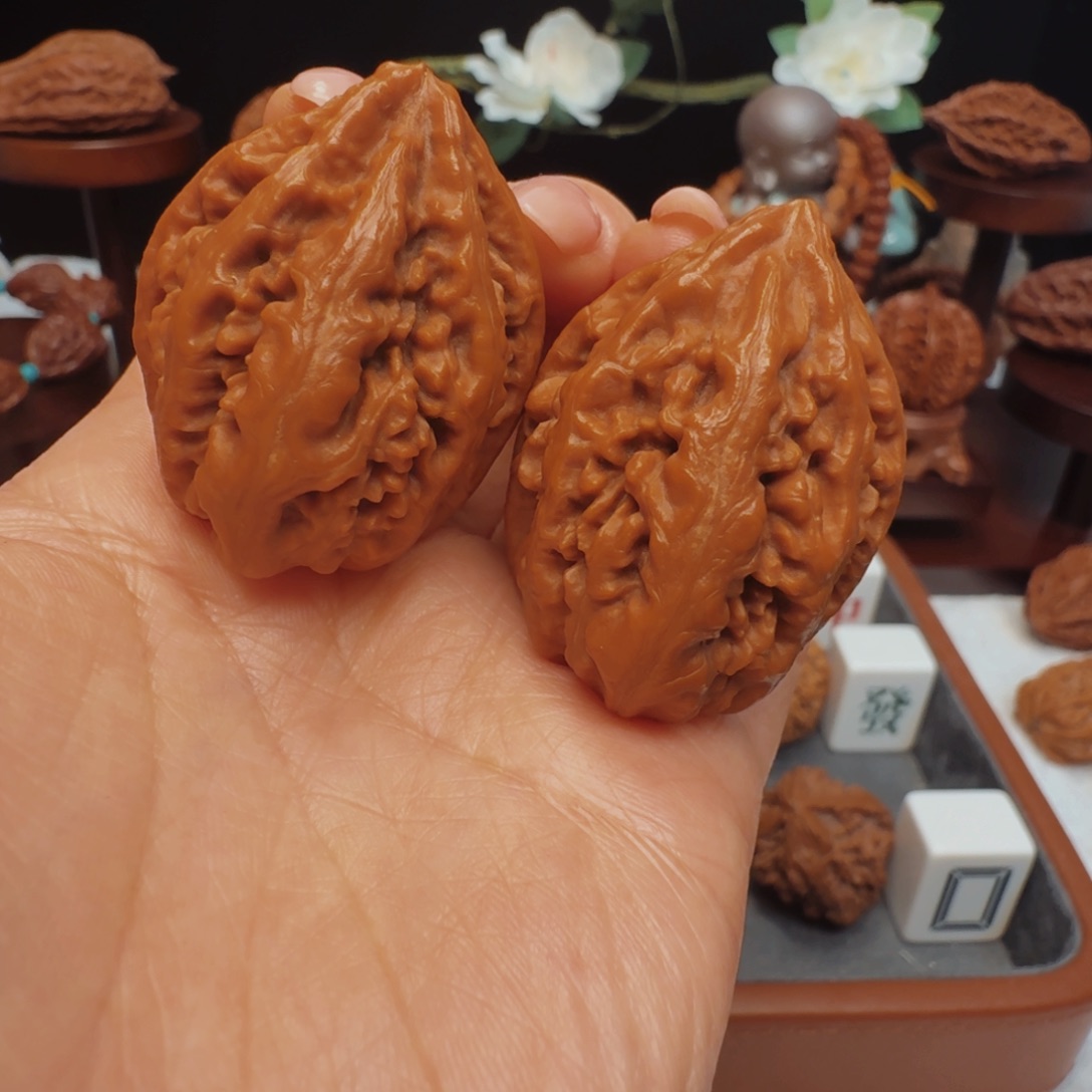 文玩核桃吊坠豆粒塔