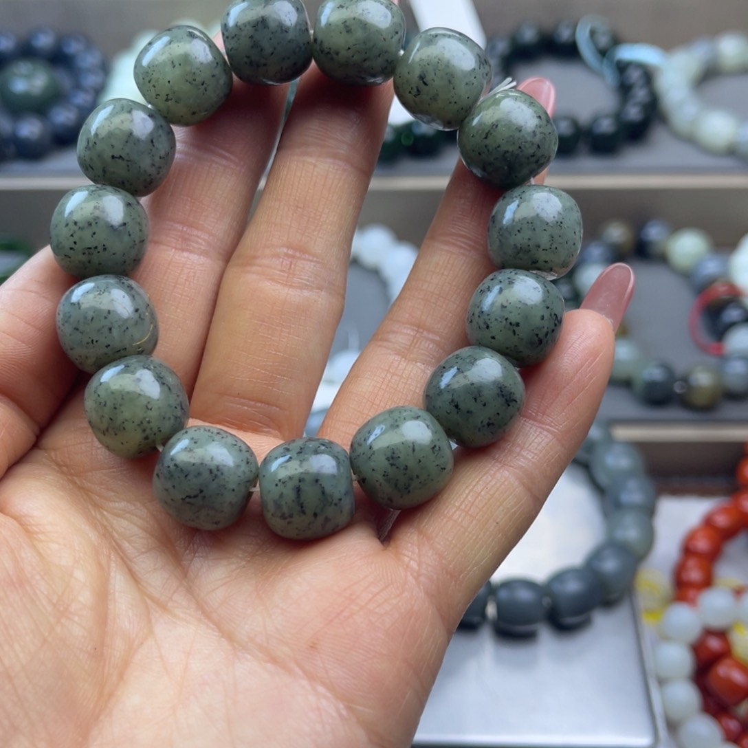 和田玉手链未镶嵌