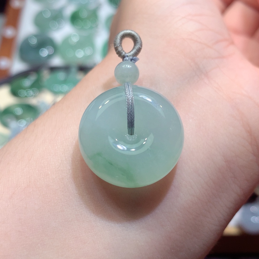 翡翠未镶嵌颈饰21