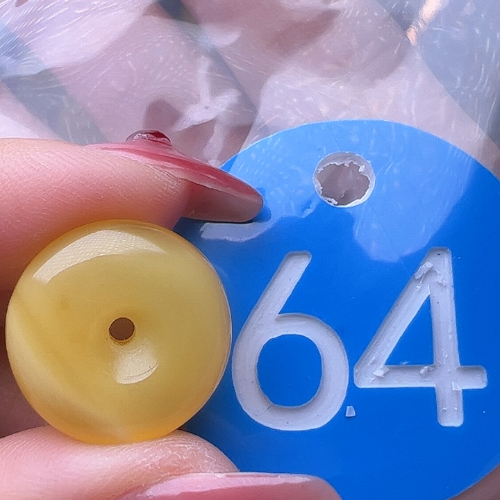 蜜蜡裸石未镶嵌微瑕 17/6.6mm 扣子