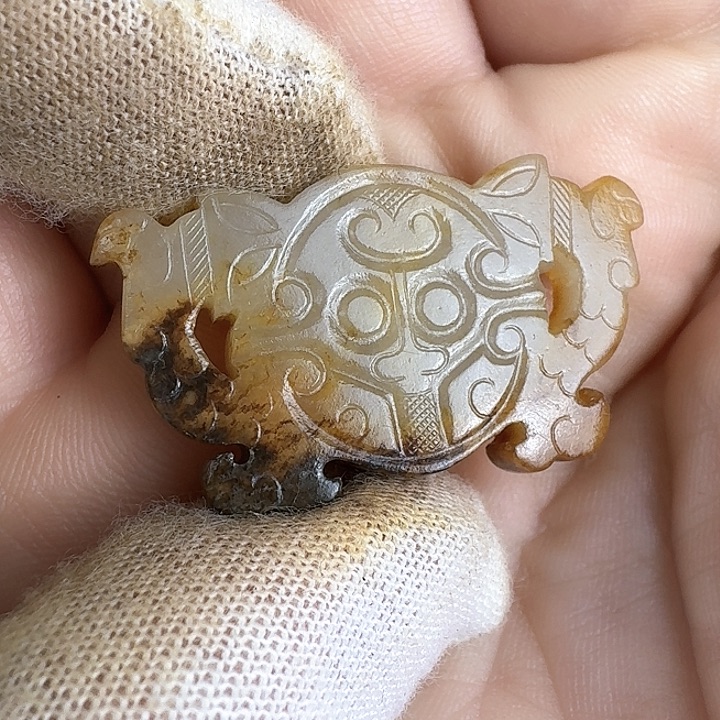 和田玉挂件未镶嵌悟**缘