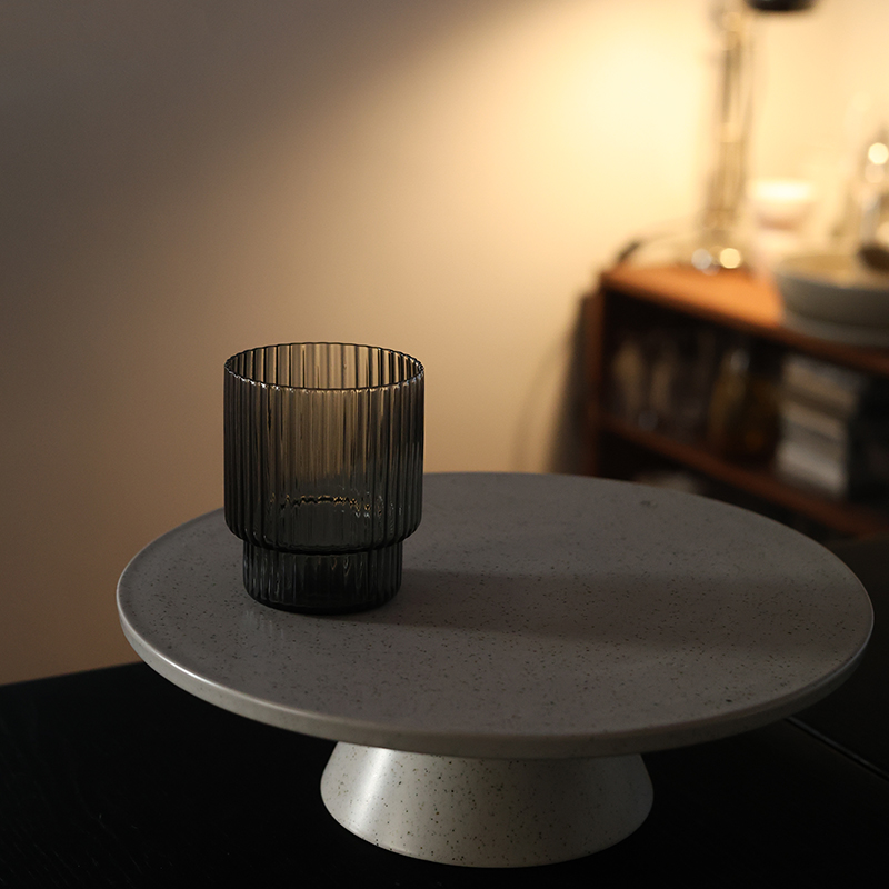 【瑕疵】细竖棱阶梯水杯-烟灰 8×9.4cm 330ml 非耐热！