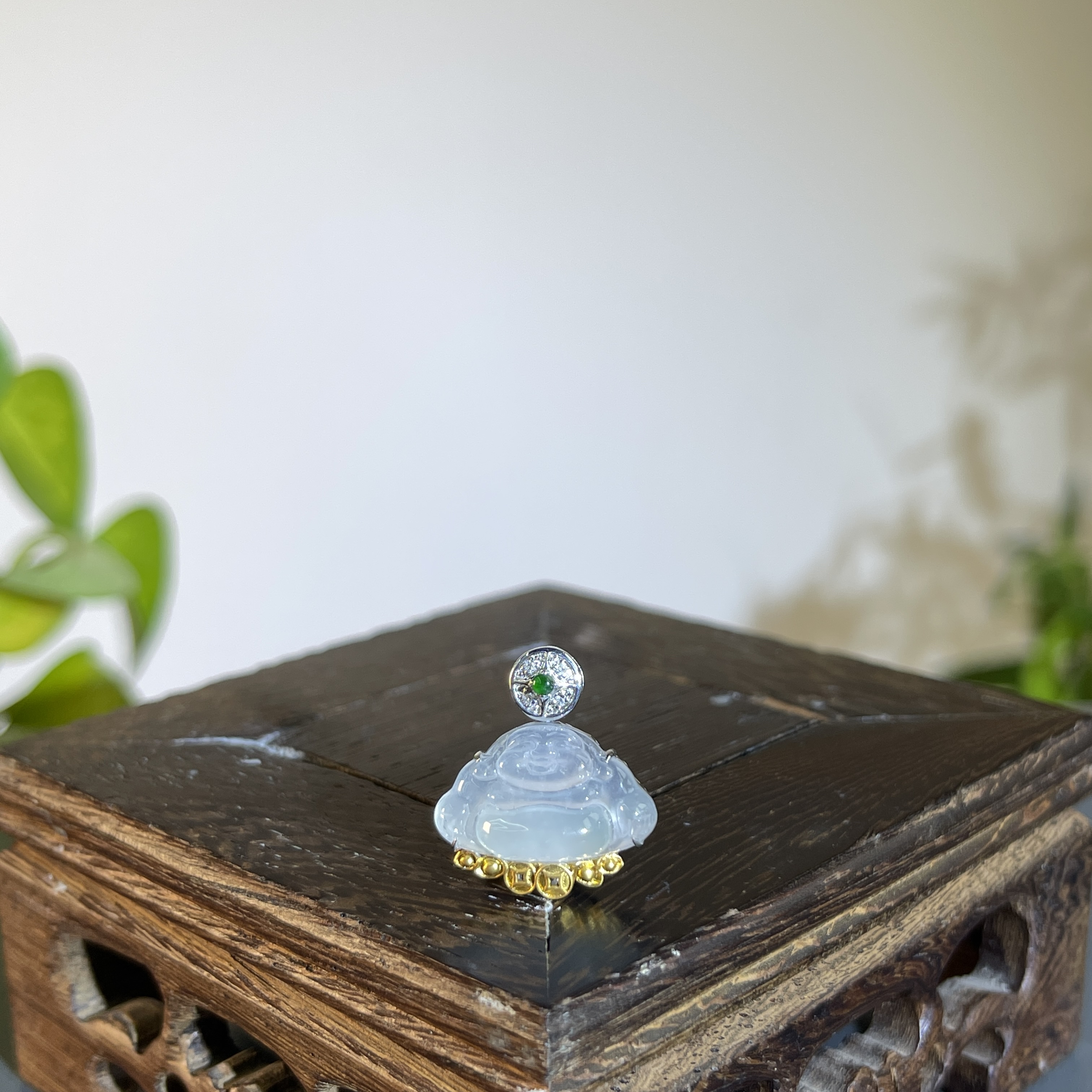 JXA01-197 天然缅甸A货翡翠 18K含钻镶嵌佛公