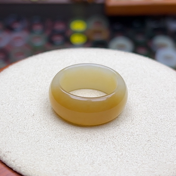 和田玉戒指未镶嵌18.0内径17圈橘糖