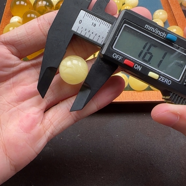 蜜蜡未镶嵌珠宝奇石天然470