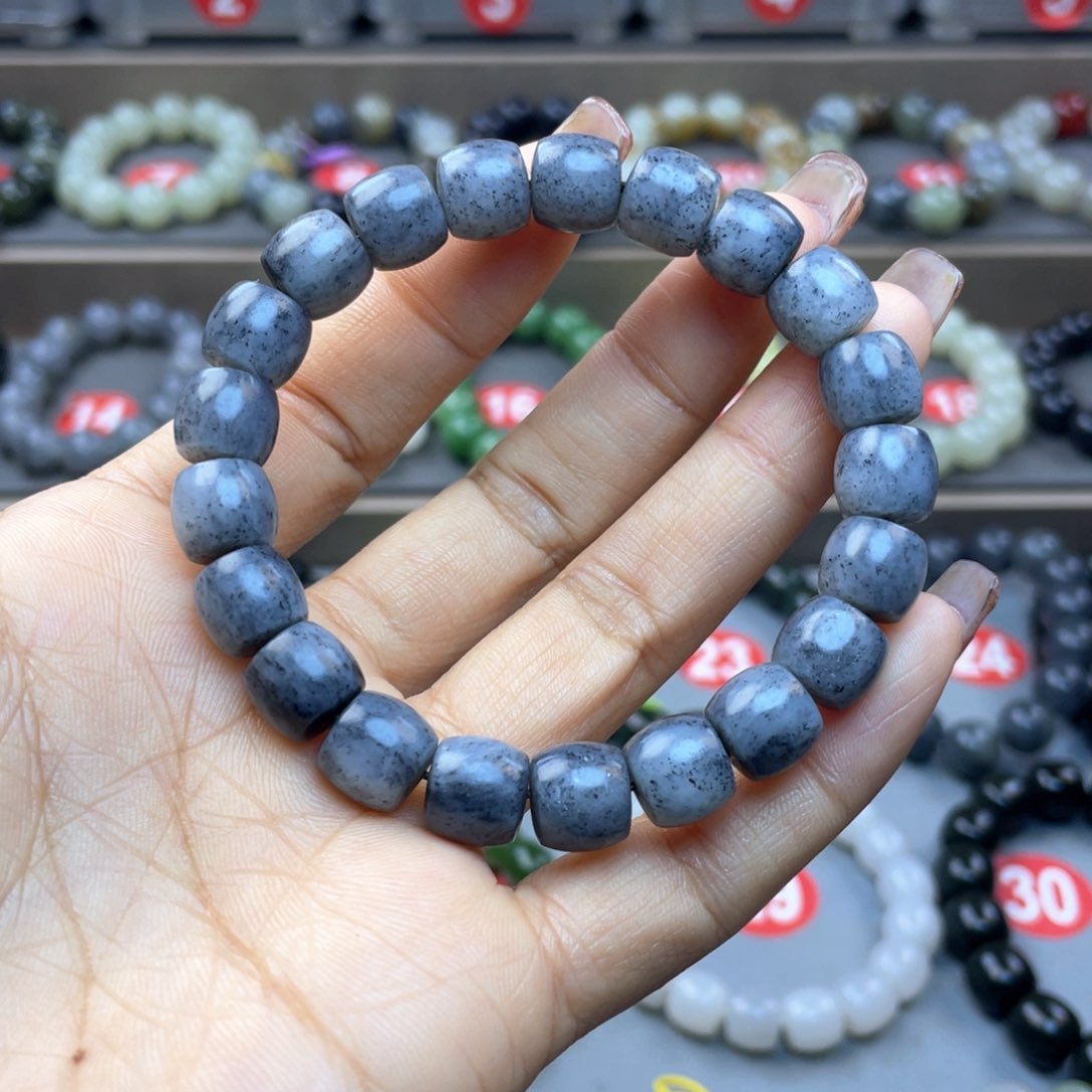 和田玉手链未镶嵌