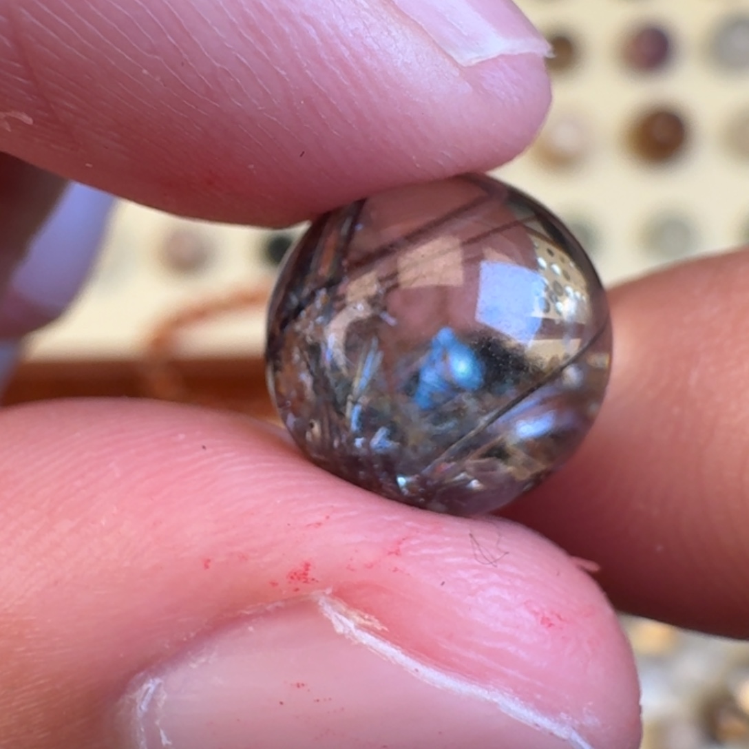 水晶未镶嵌珠宝半成品11.3特殊矿云母穿发