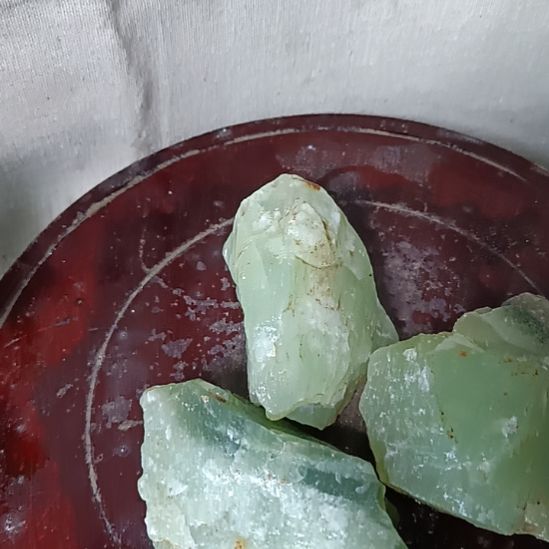蛇纹石玉未镶嵌珠宝奇石