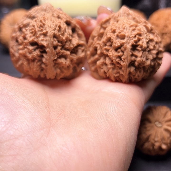 文玩核桃吊坠46满天星全