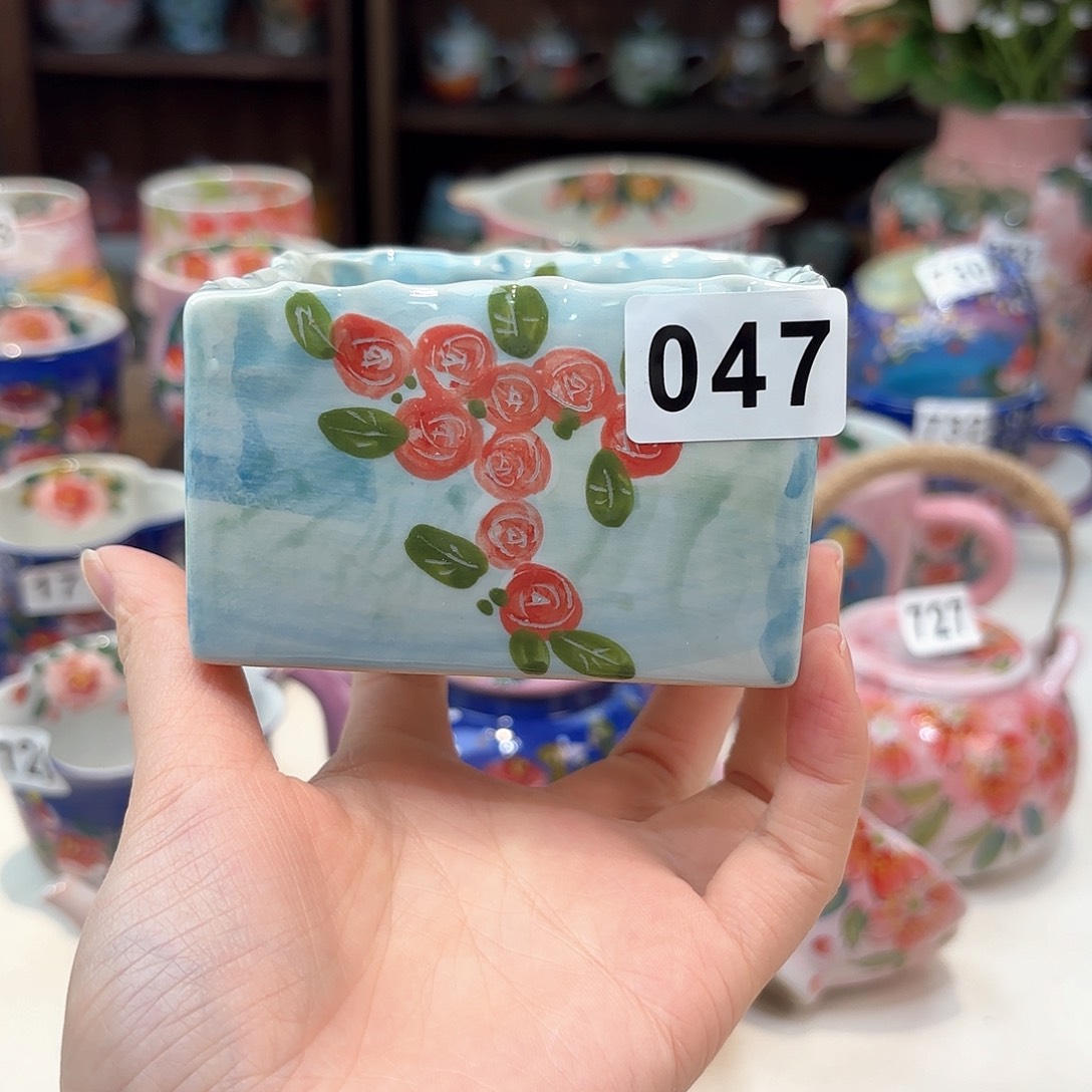 瓷片兔兔好可爱啊