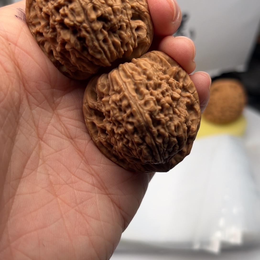 *****文玩核桃吊坠南疆36