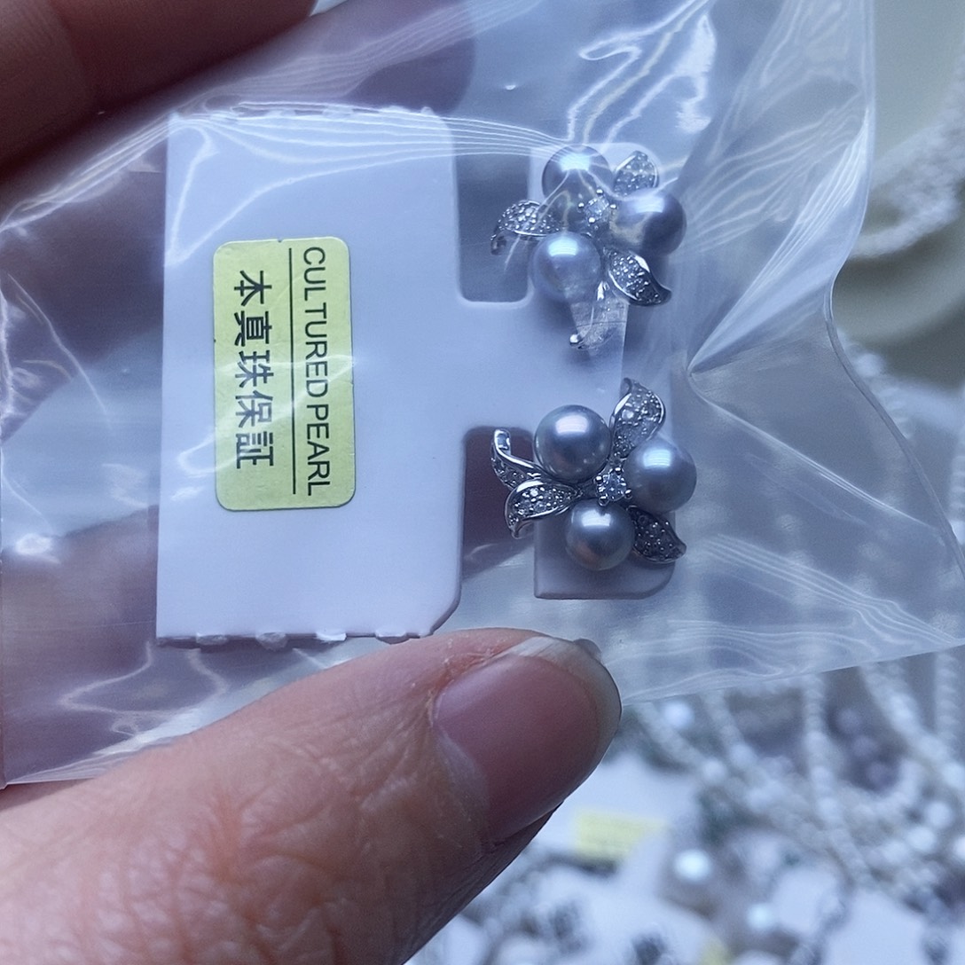 银S925镶嵌耳钉淡水珍珠