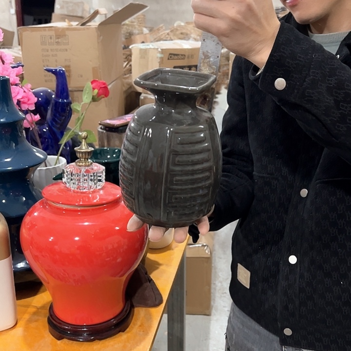瓶高度18厘米口径4厘米微瑕捡漏