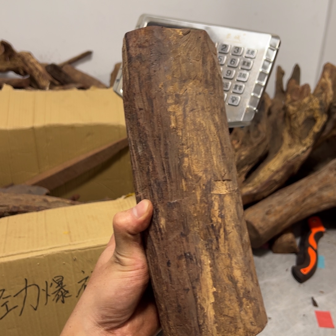 不***鱼黄花梨/降香黄檀把件