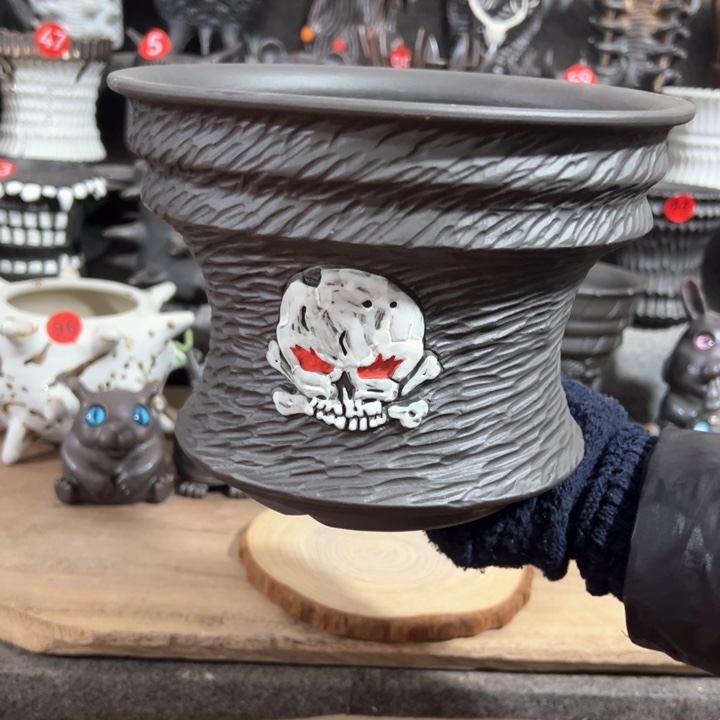 紫砂花盆手工瑕疵，内口18-18.8外高15.3