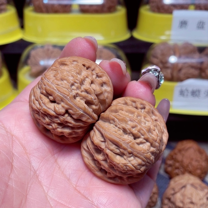 文玩核桃把件余*磨盘38