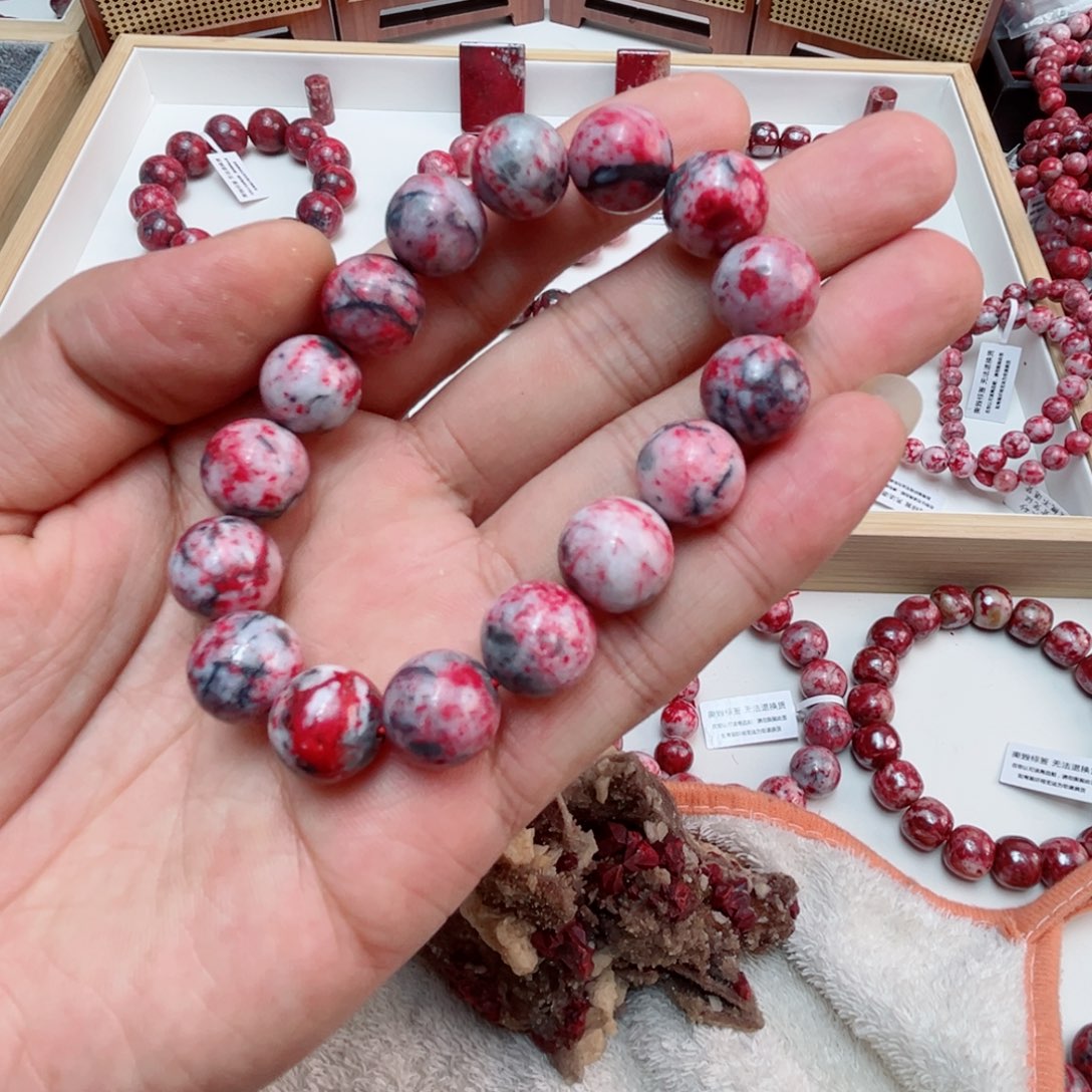 天然辰砂天然原石卡12