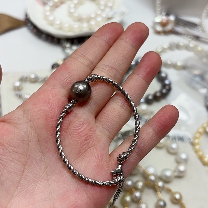 梁***儿手绳海水珍珠未镶嵌