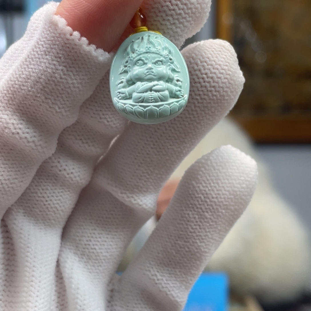 绿松石未镶嵌挂件