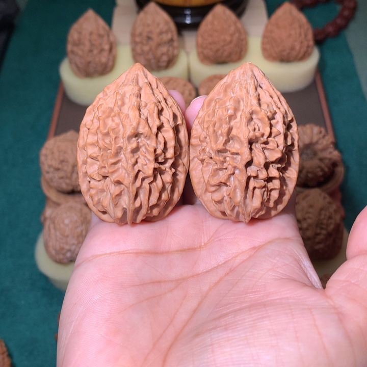 核桃文玩核桃把件招财鼠