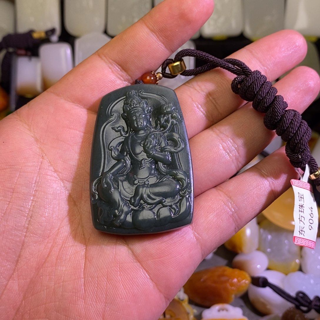 渣***殿和田玉未镶嵌颈饰