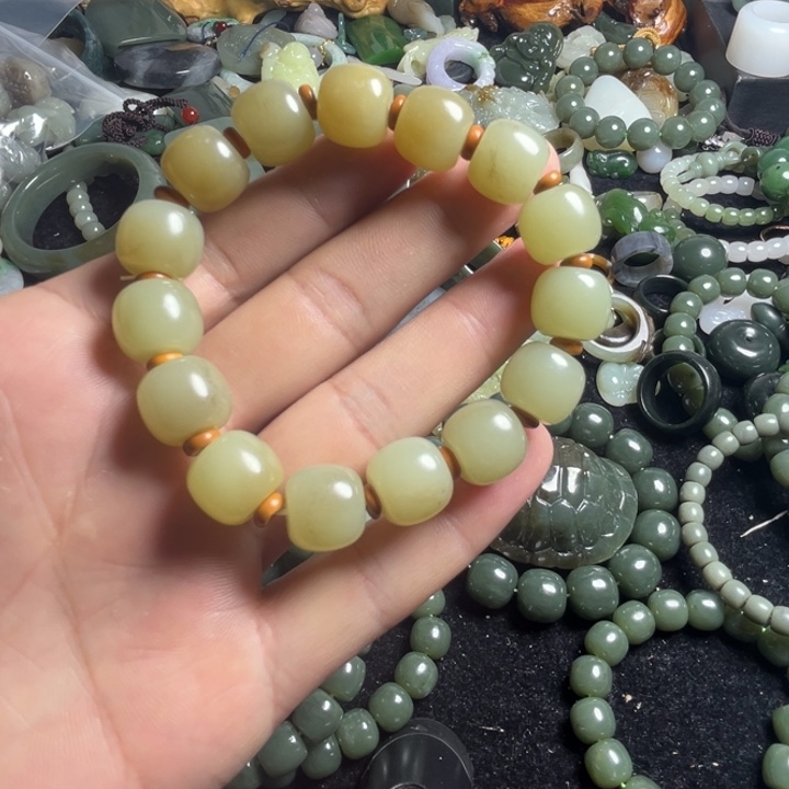 和田玉手串未镶嵌美***塔卡14