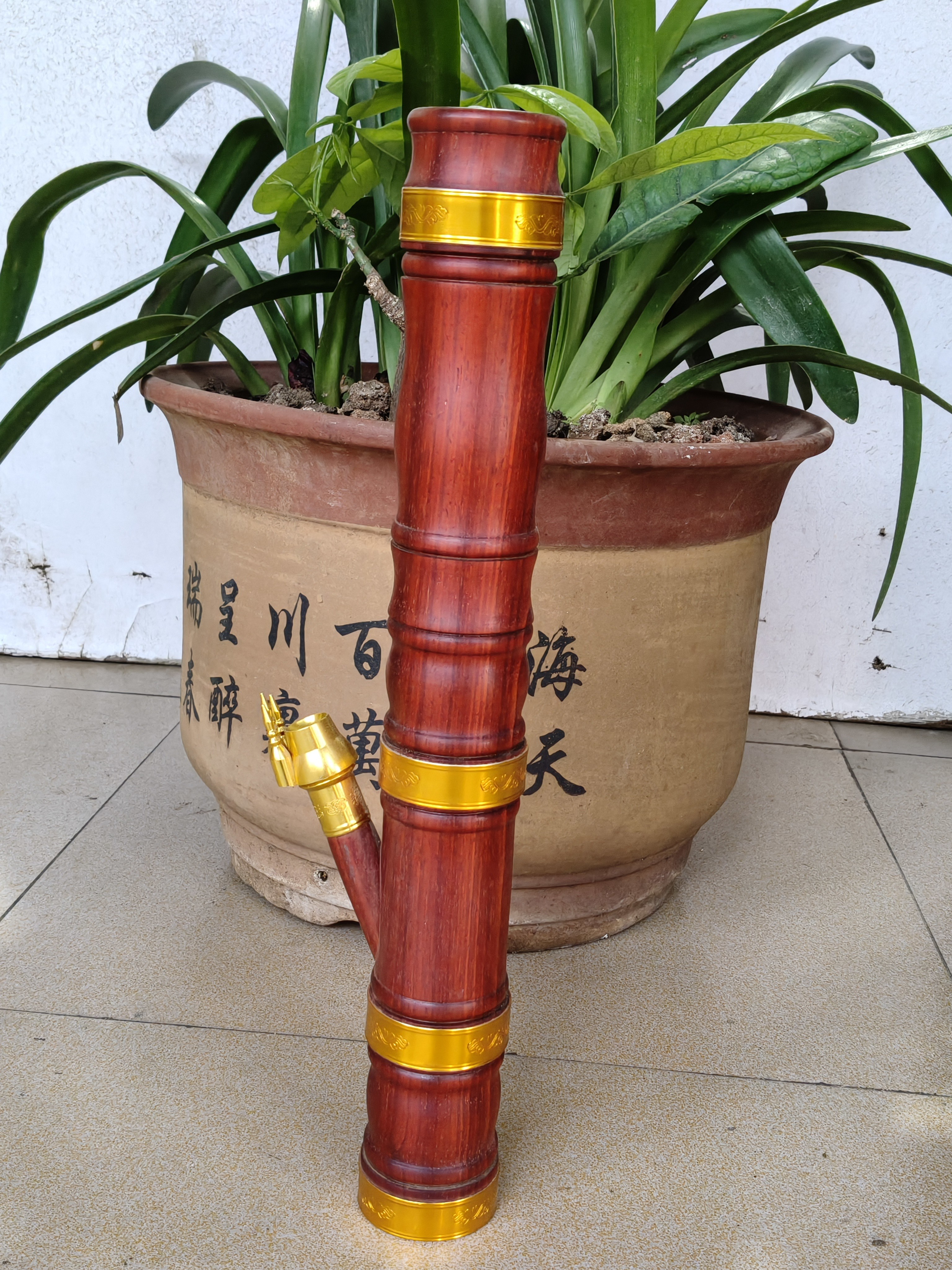 红花梨花瓶型（小号）高48   外径6
