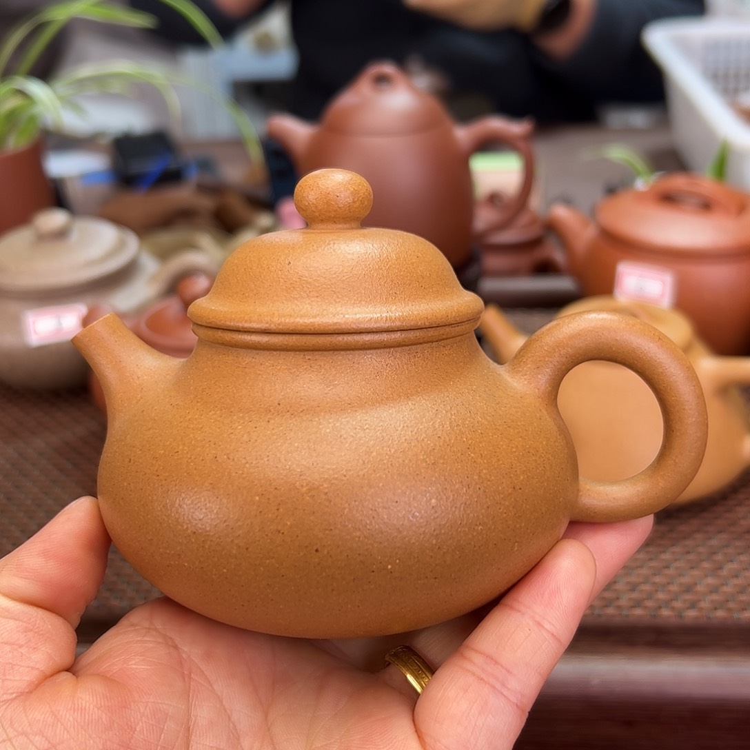 紫砂茶壶黄金段220cc宜兴
