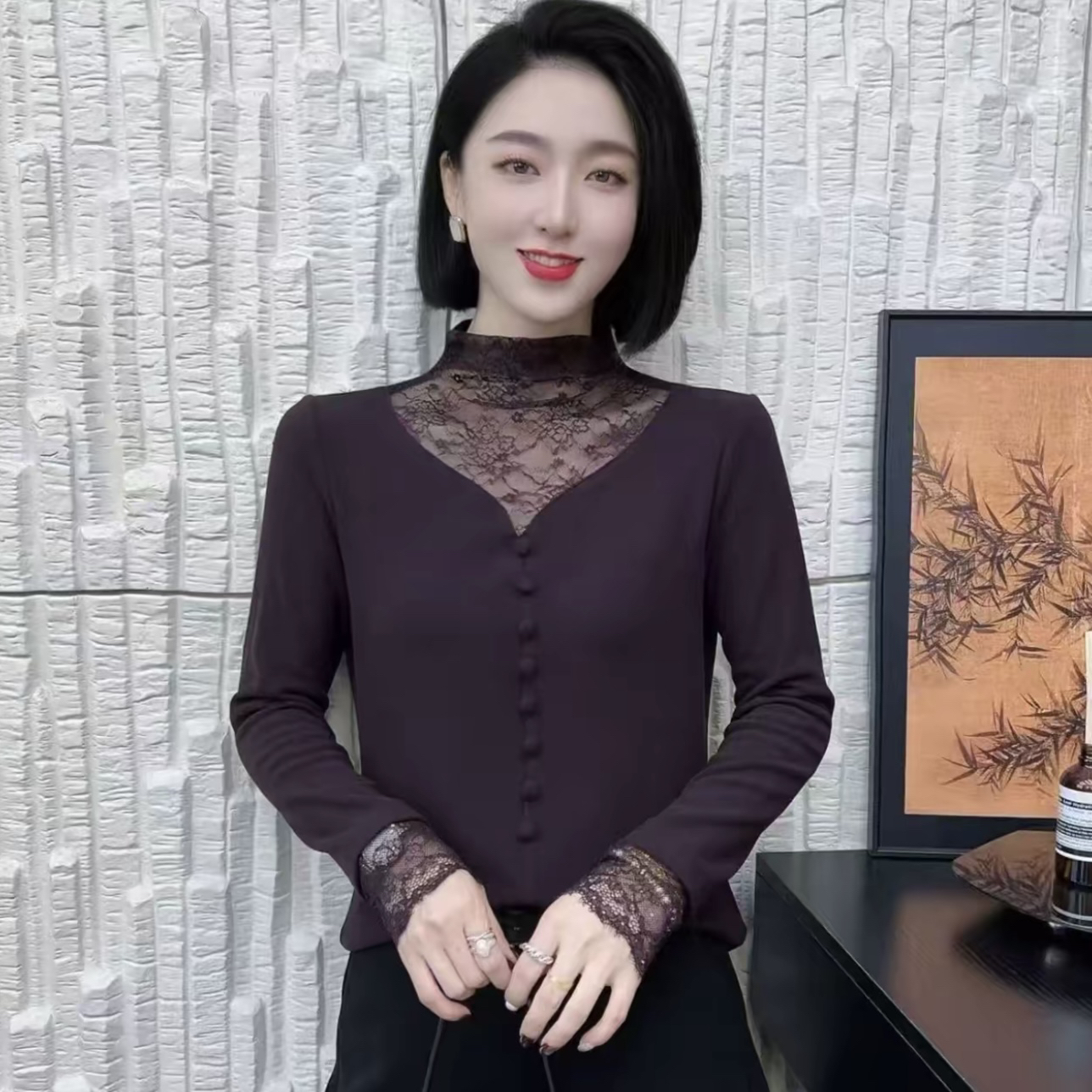 冬加绒保暖一体绒半高领蕾丝拼接款气质女人味纯色百搭显瘦女上衣