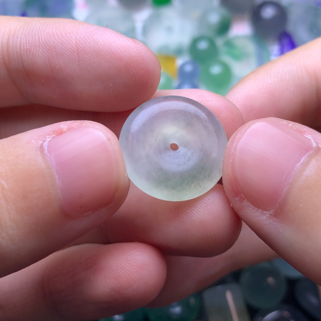 定制翡翠未镶嵌挂件