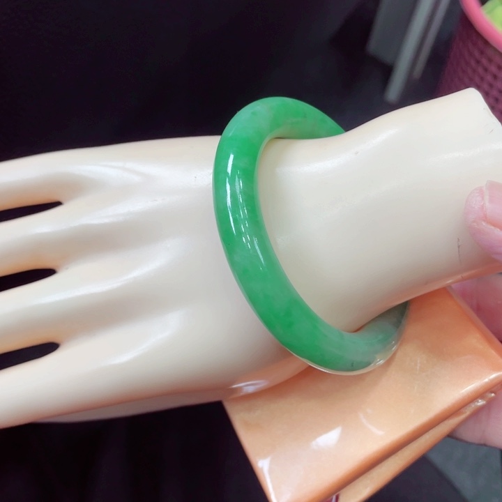 未镶嵌手镯翡翠翡翠