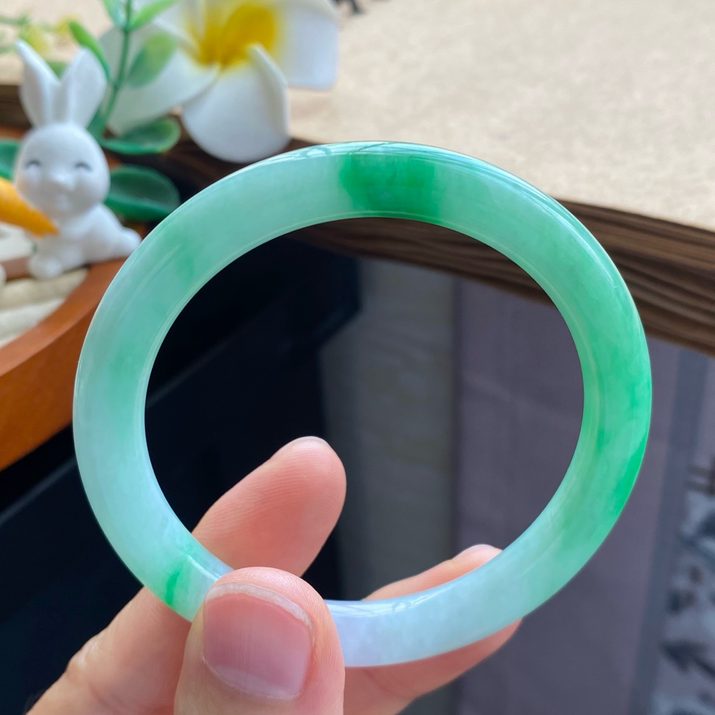 天然翡翠12.22批12132号51.9-7.2-7.6！圆条！翠阳绿天然翡翠手镯