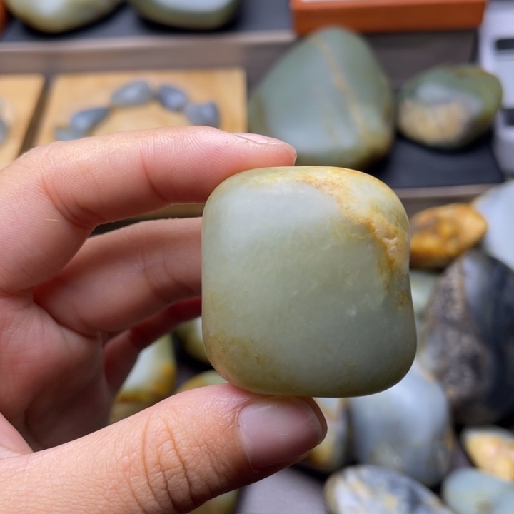 和田玉未镶嵌颈饰6