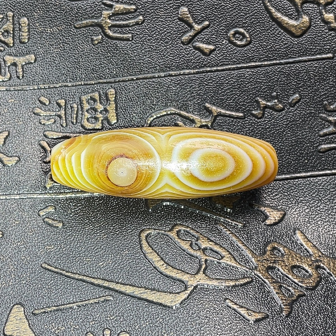 收藏级纯手工古法包浆风化天然原矿二眼宝瓶金瞳带砂蚕丝玛瑙吊坠