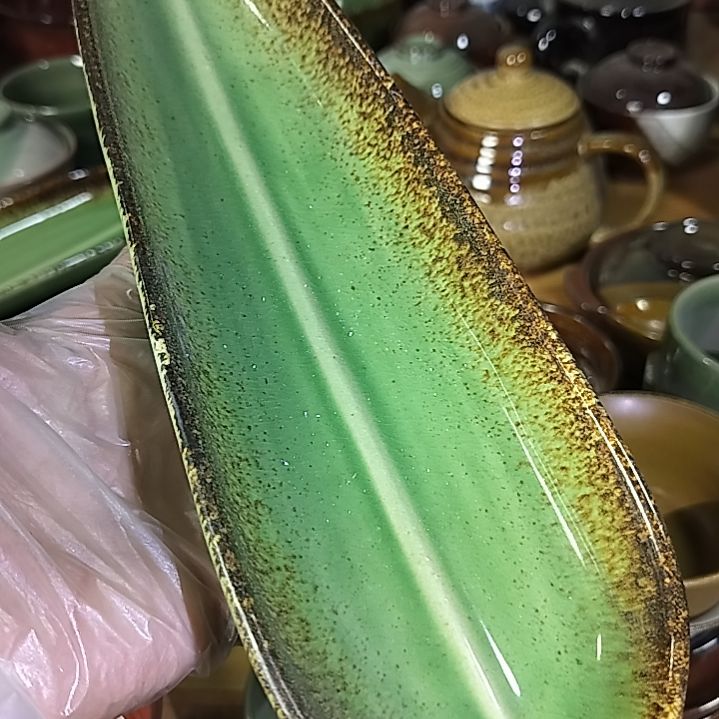 盘瓷片陶瓷杯盘壶碗都有