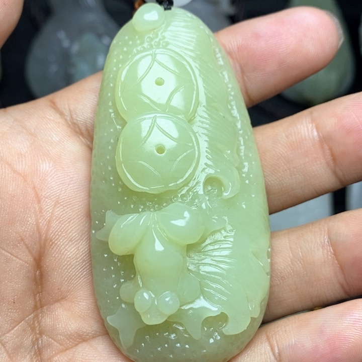 颈饰未镶嵌和田玉