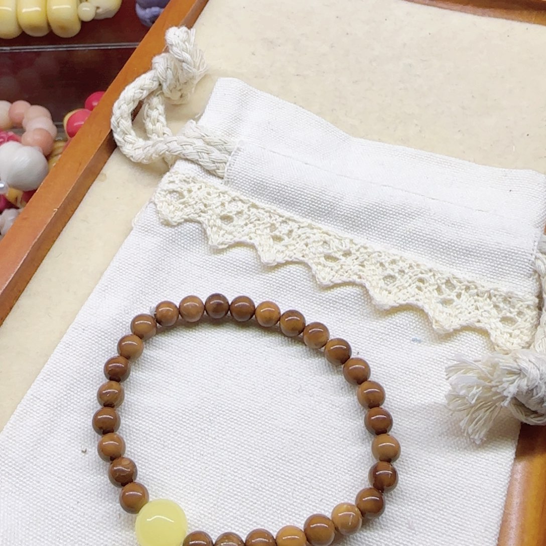 咩***元卡6库克蜜蜡手串文玩