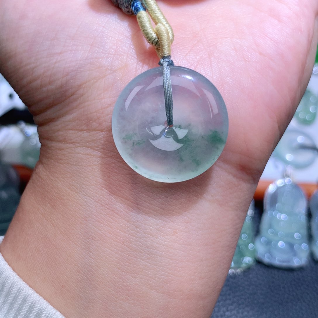 翡翠未镶嵌颈饰扣子