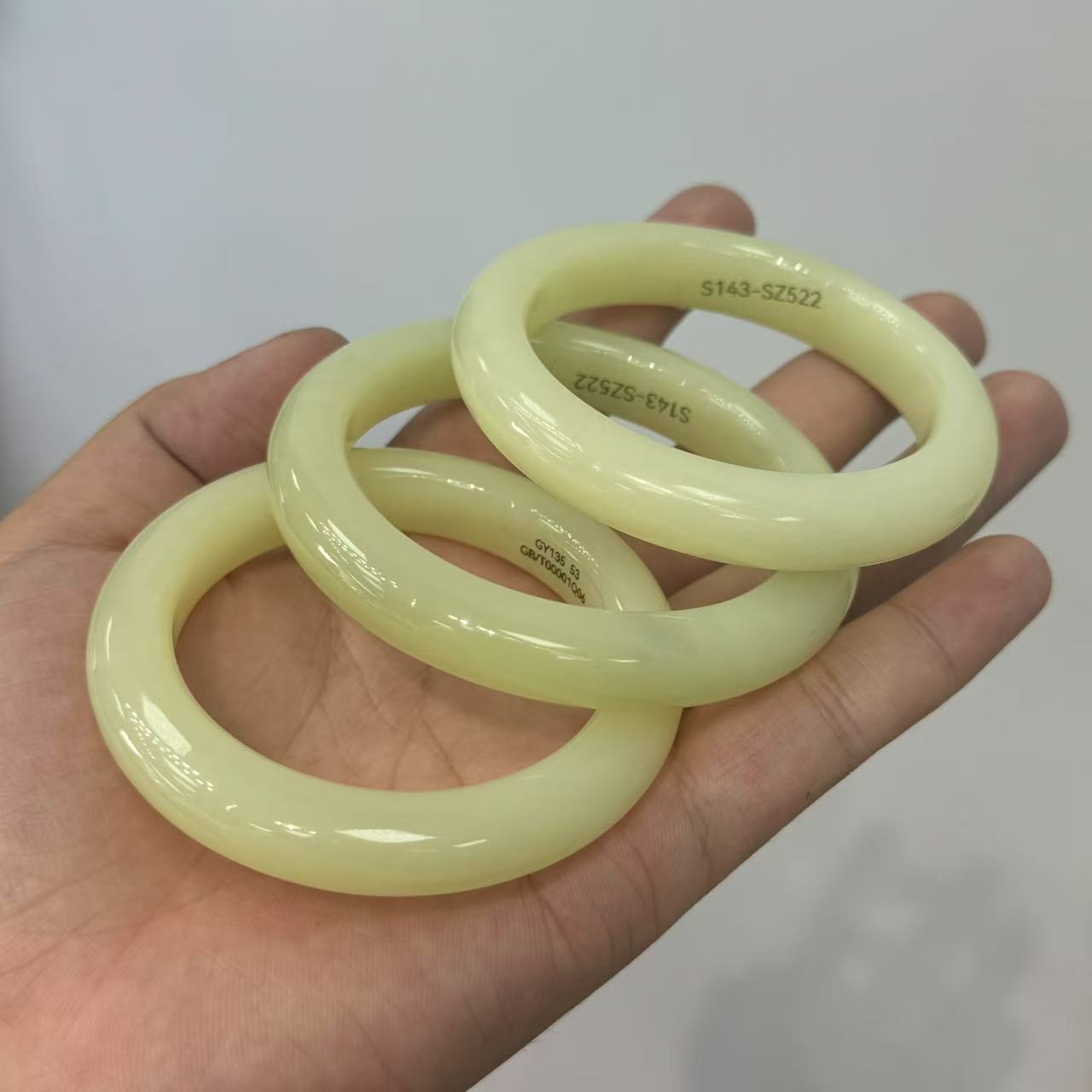 【举石珠宝】ST0705-688-001和田玉手镯（一件/多样性发/自选）I