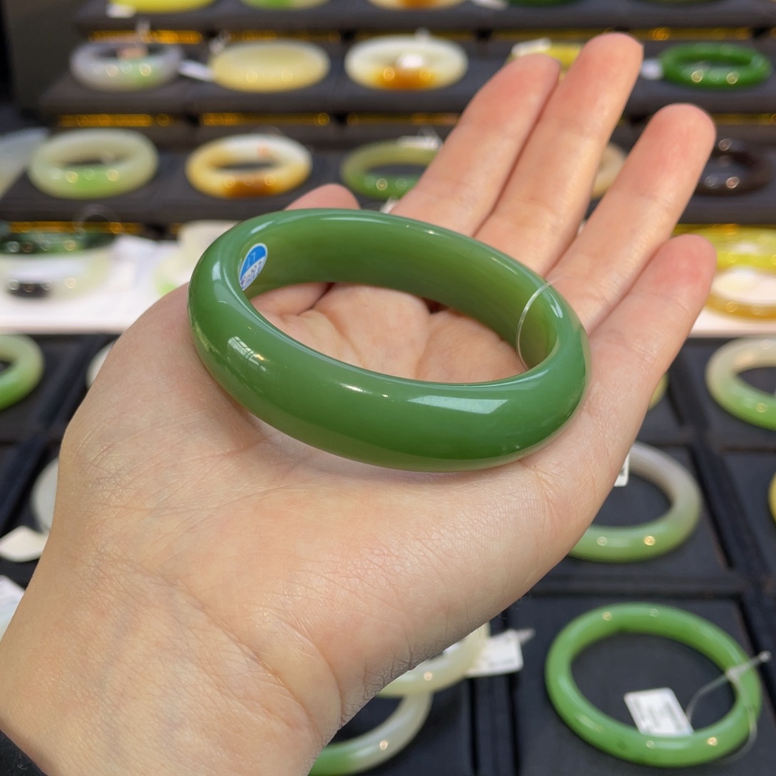 和田玉手镯未镶嵌江***樵