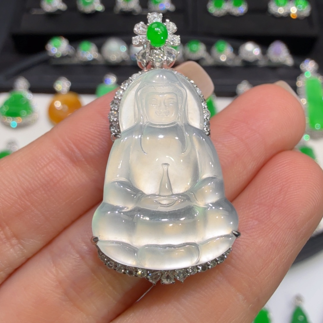 翡翠18K金镶嵌颈饰收到货48小时鉴赏期